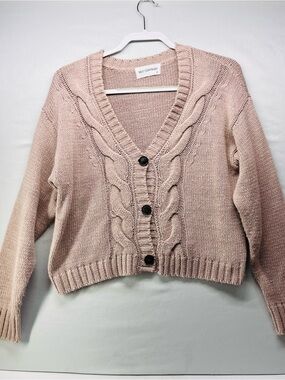 Self Contrast Blush Cable-Knit Button Cardigan‎